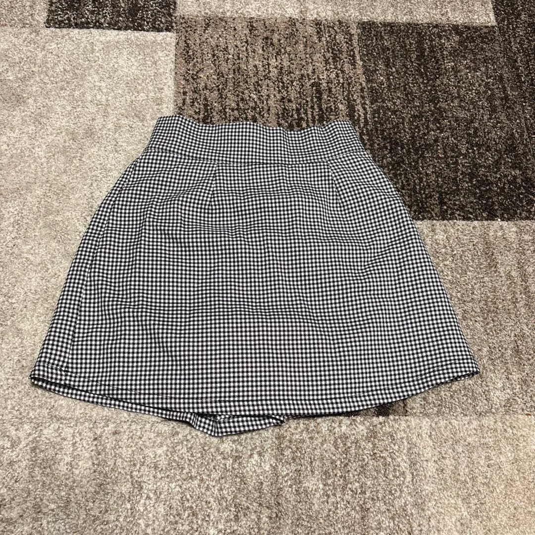 Thumbnail of Houndstooth front zip culottes, high-waisted