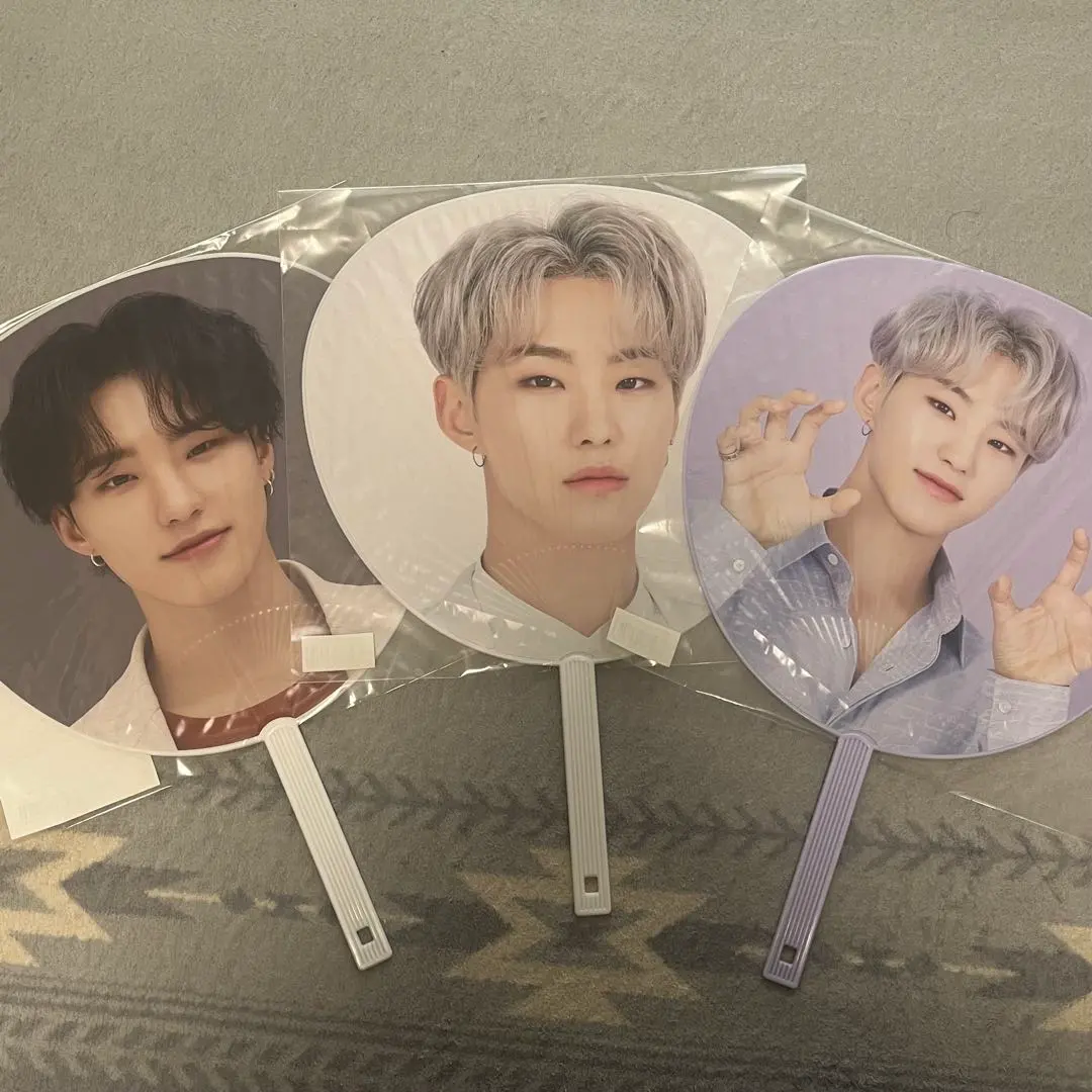 Thumbnail of SEVENTEEN Hoshi Uchiwa (fan)