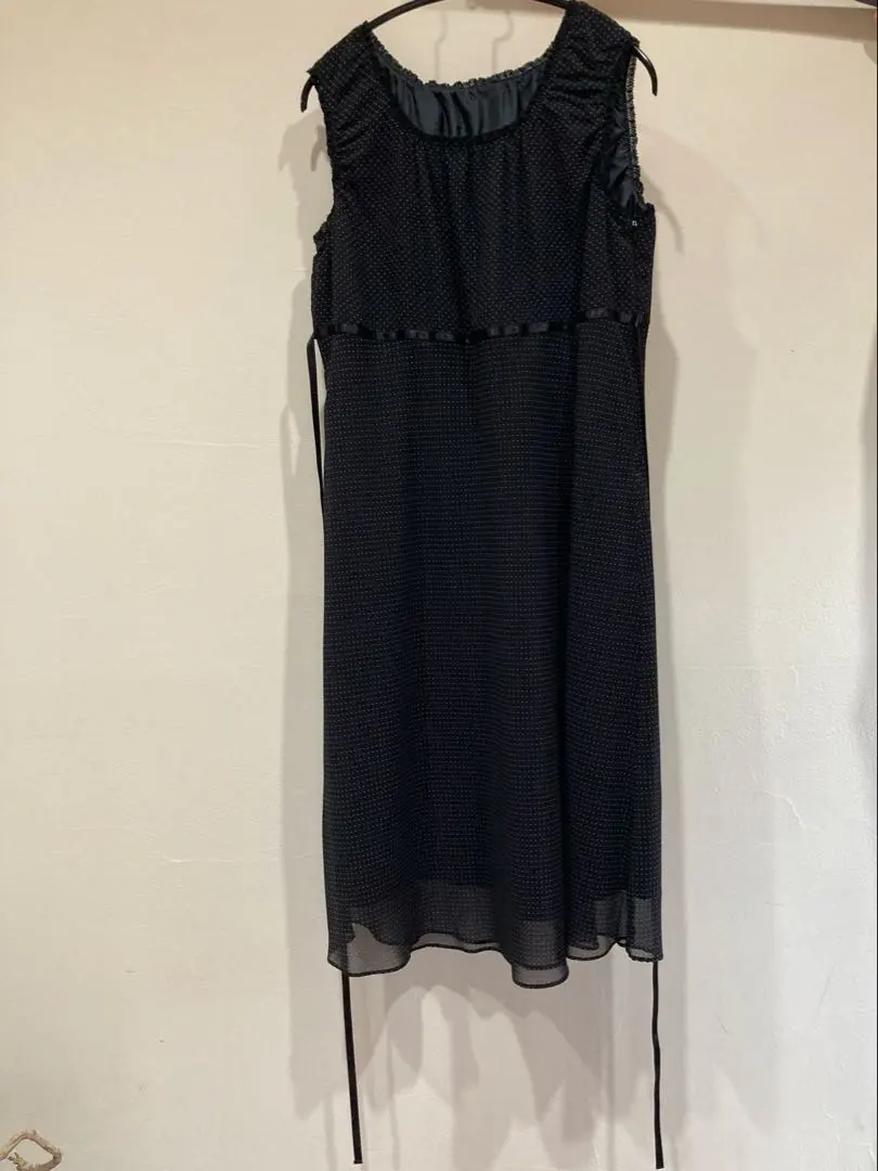 Thumbnail of Maternity dress, one-piece, L