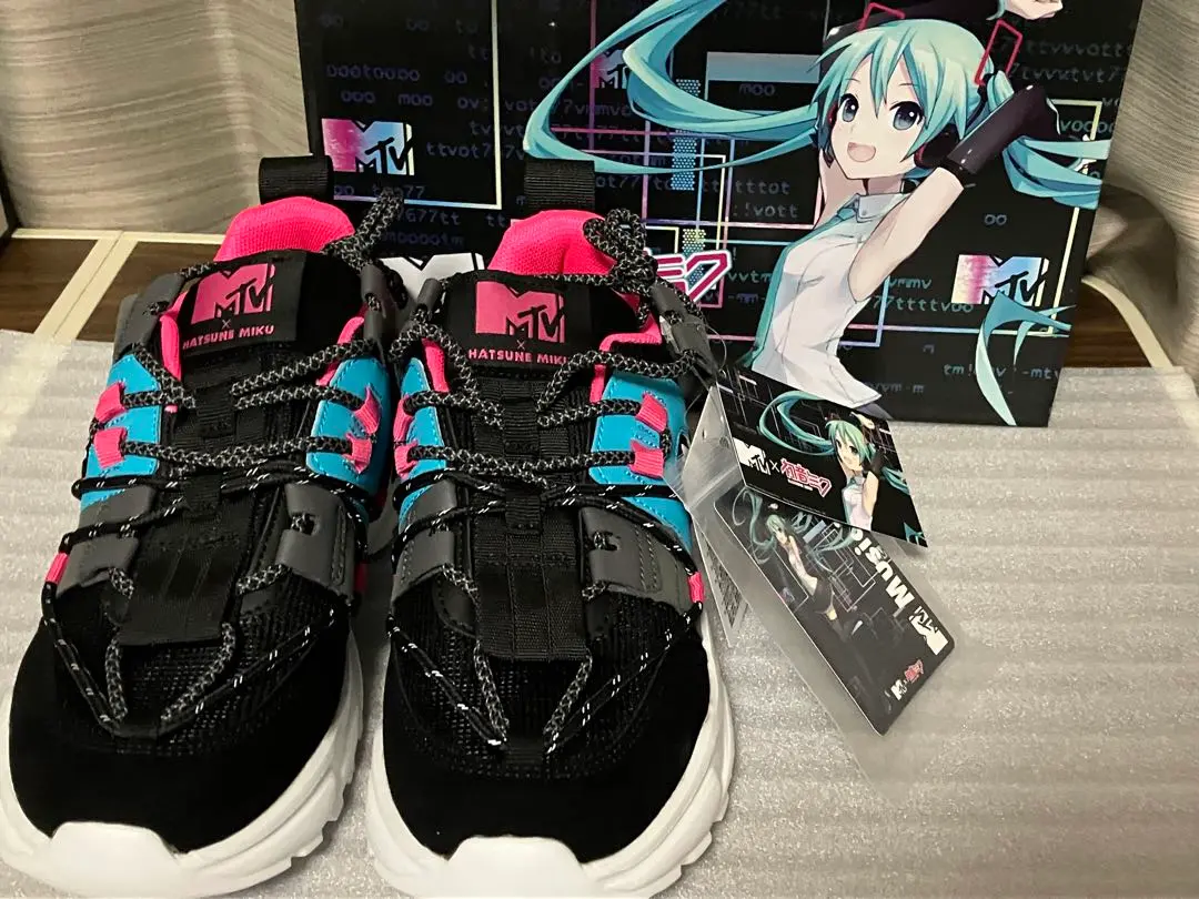 2025年最新】MTV×初音ミクコラボスニーカーの人気アイテム