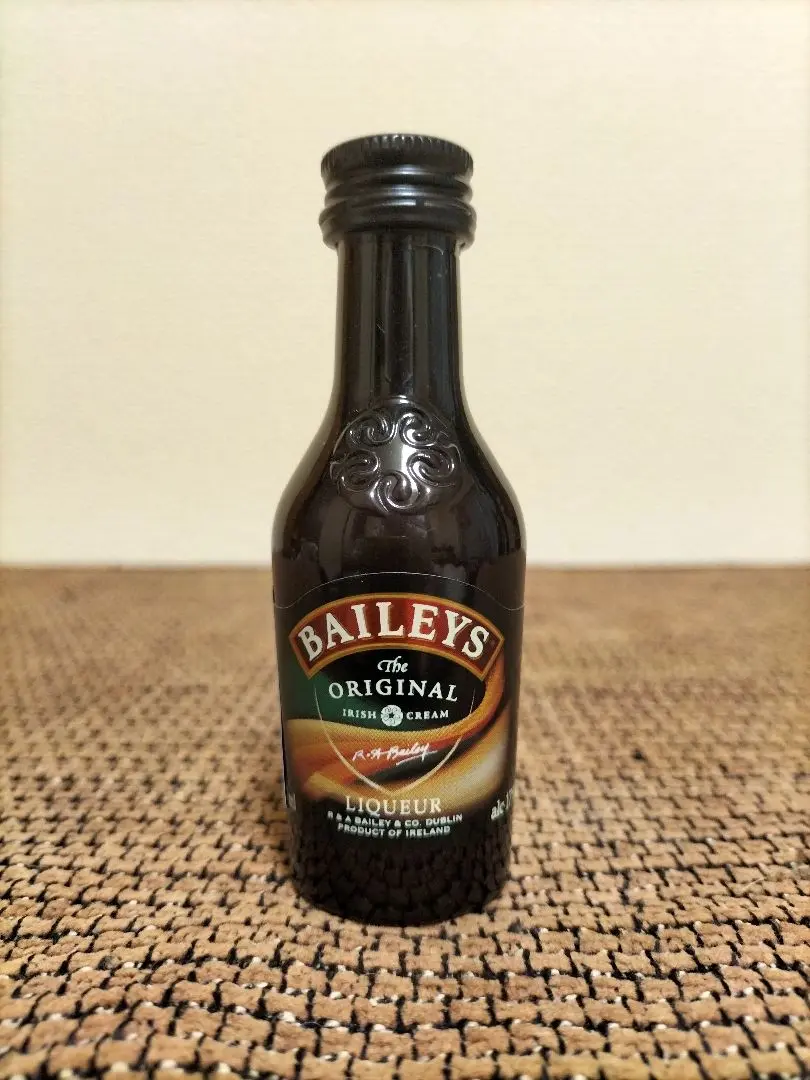 値下げしました！ビンテージパブミラーbaileys (ベイリーズ)リキュール BAILEYS ベイリーズ ミニボトル4本セットの通販 by ❤︎PERPI