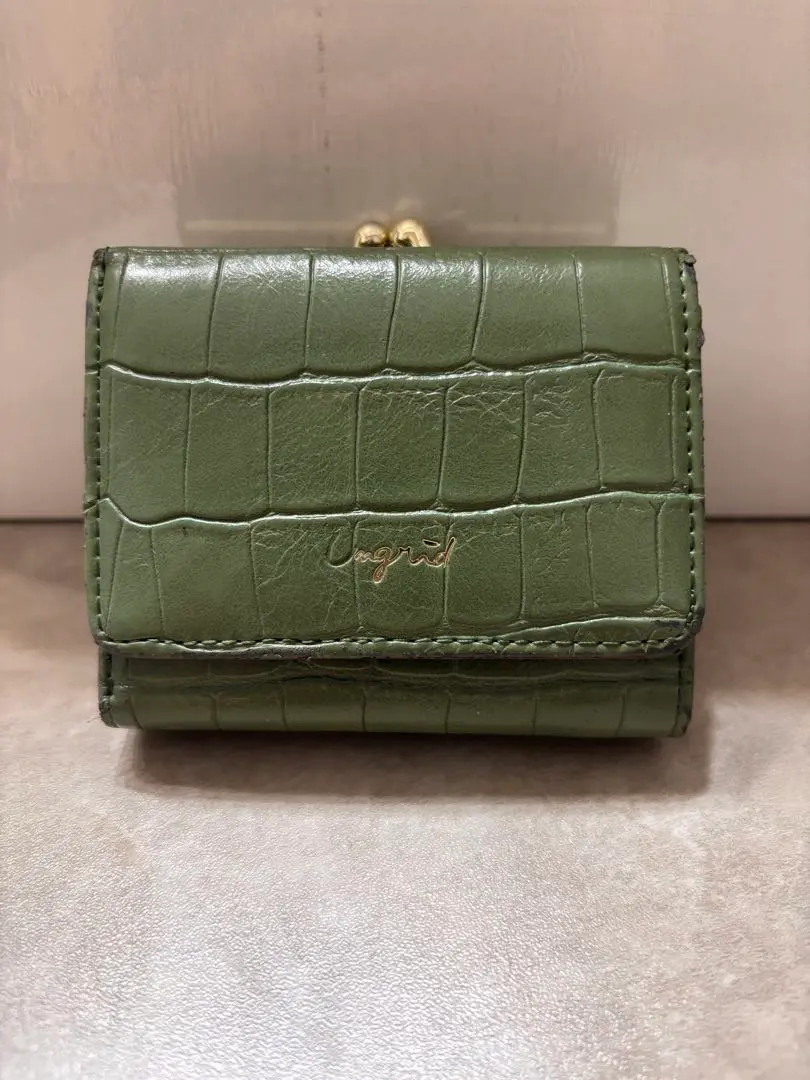 Thumbnail of Ungrid Green Trifold Wallet