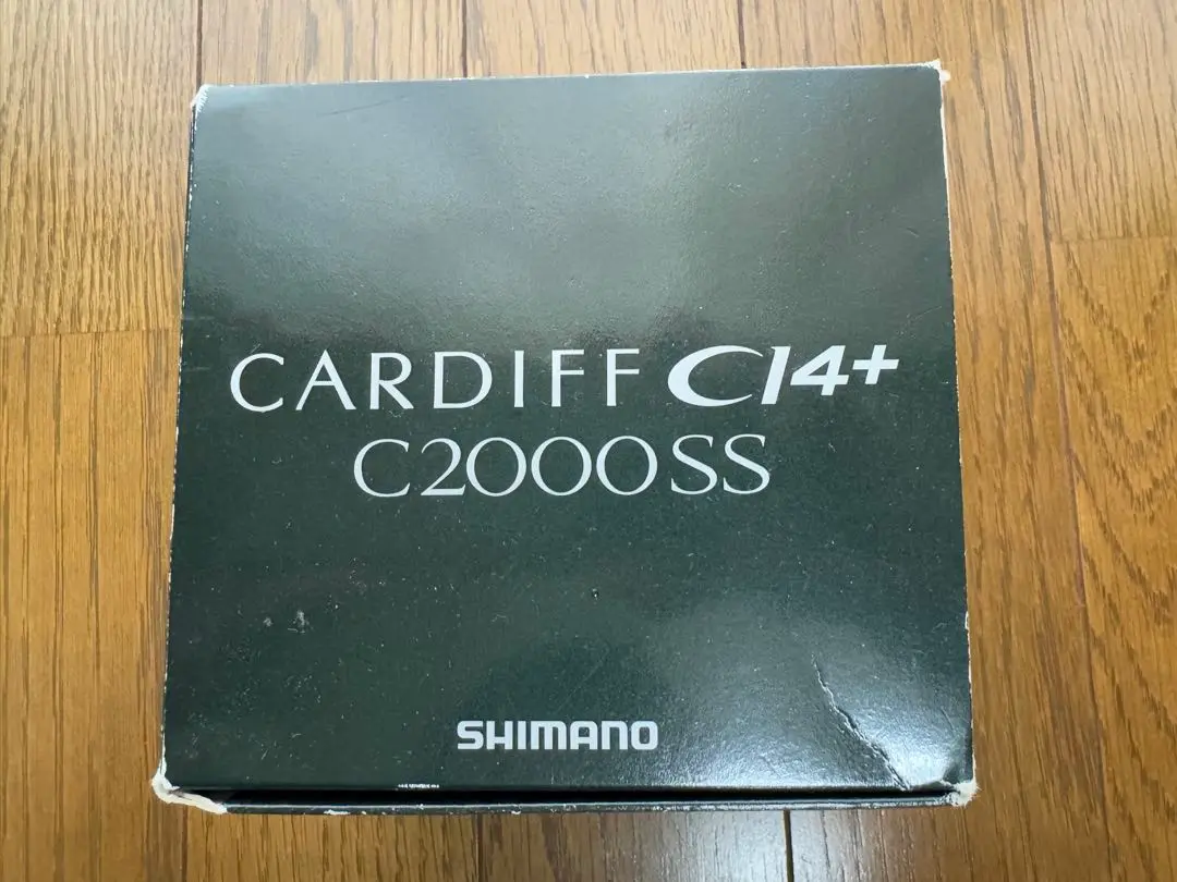 SHIMANO CARDIFF C14+ C2000SS 予備スプール２個付き SHIMANO CARDIFF C14+ C2000SS 予備スプール2個付き
