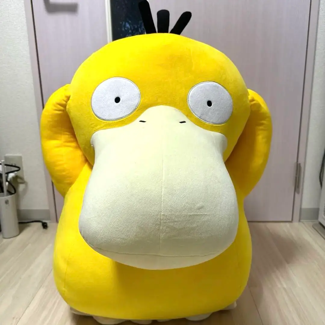 ポケモン 等身大コダック ぬいぐるみ ポケモン」コダックの等身大ぬいぐるみがポケセンオンラインで