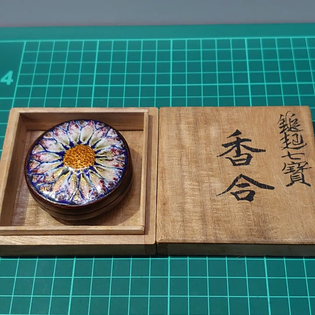 三上武雄　梅花七宝焼 ♦︎ネクタイ止・手釦(ネクタイピンとカフス) 状態綺麗です 三上武雄梅花七宝焼 ♦︎ネクタイ止・手釦(ネクタイピンとカフス