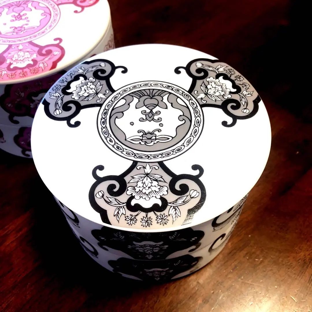 アリタポーセリンラボ　箔一　三越ライオン像　金箔彩　二段重 アリタポーセリンラボ 箔一 三越ライオン像 金箔彩 二段重