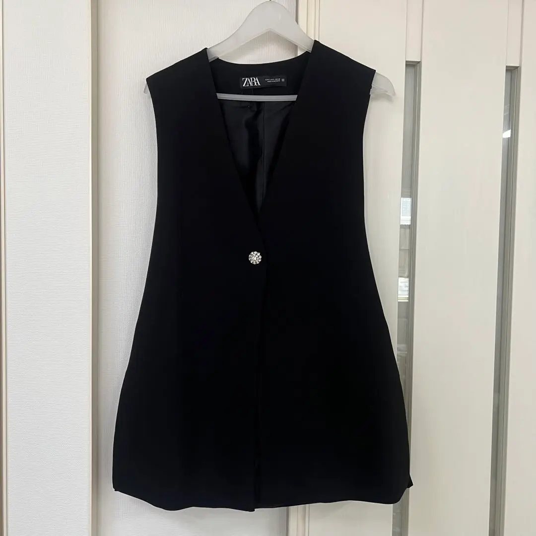 未使用 ZARA ジレ ラインストーンボタン ロング ベスト M ブラック 未使用 ZARA ジレ ラインストーンボタン ロング ベスト M