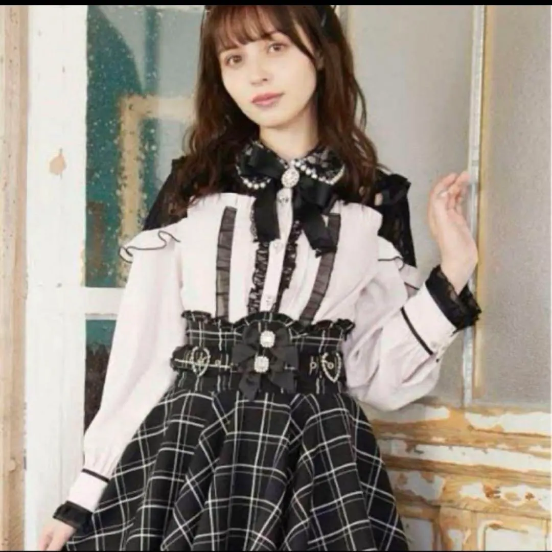 Thumbnail of LIZLISA blouse