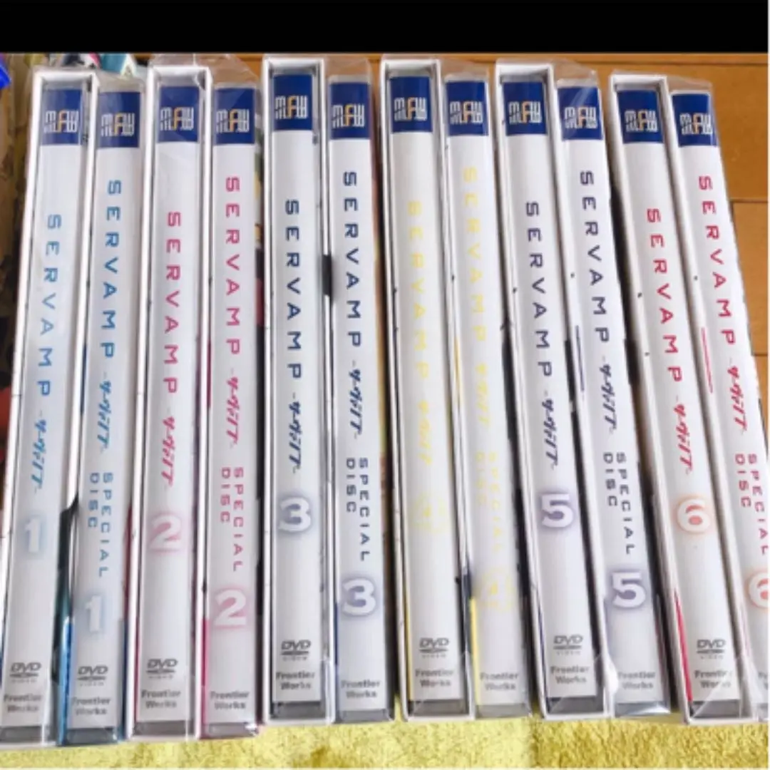 2025年最新】DVD 全巻 SERVAMPの人気アイテム - メルカリ