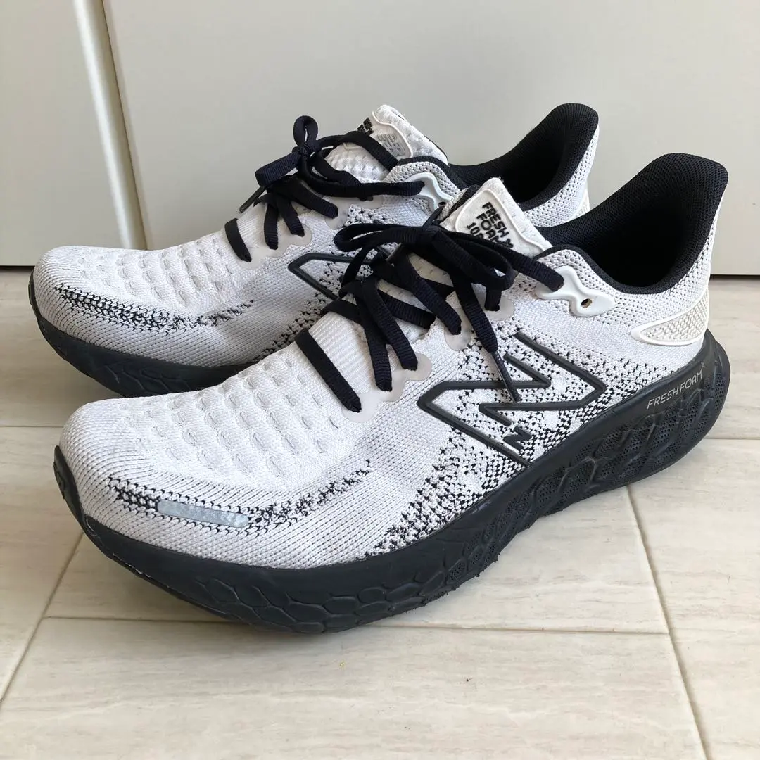 美品 ニューバランス フレッシュフォームX1080v12 New Balance - NB フレッシュフォーム X 1080 v12 未使用 26.5cm