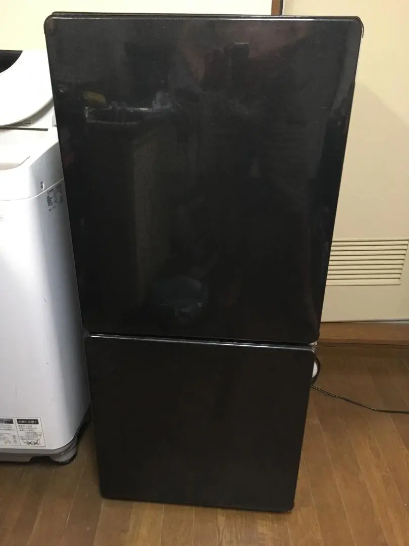 Amazon.co.jp: ユーイング UR-F110H-K ギャラクシーブラック [小型冷蔵庫 (110Ｌ・右開き)] : ホーム＆キッチン