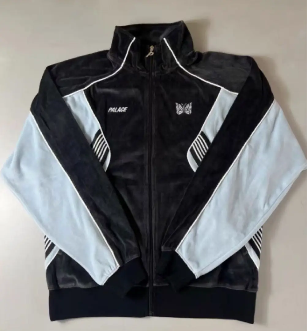 2025年最新】palace needles track jacketの人気アイテム - メルカリ