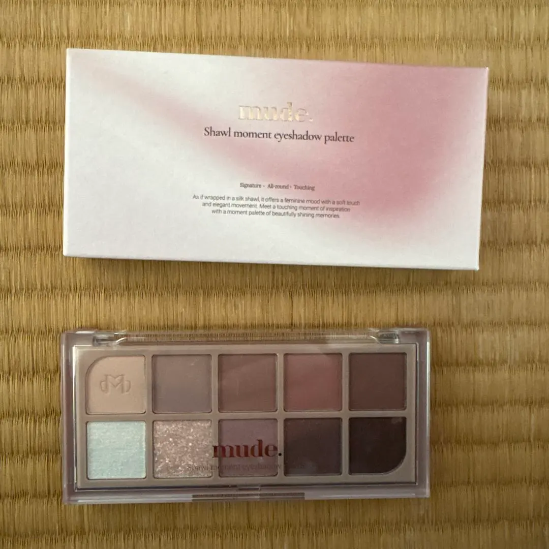 Thumbnail of mude. Show Moment Shadow Palette 02