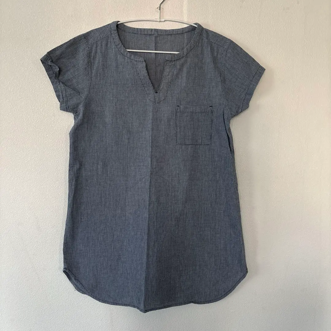 Thumbnail of MUJI tops