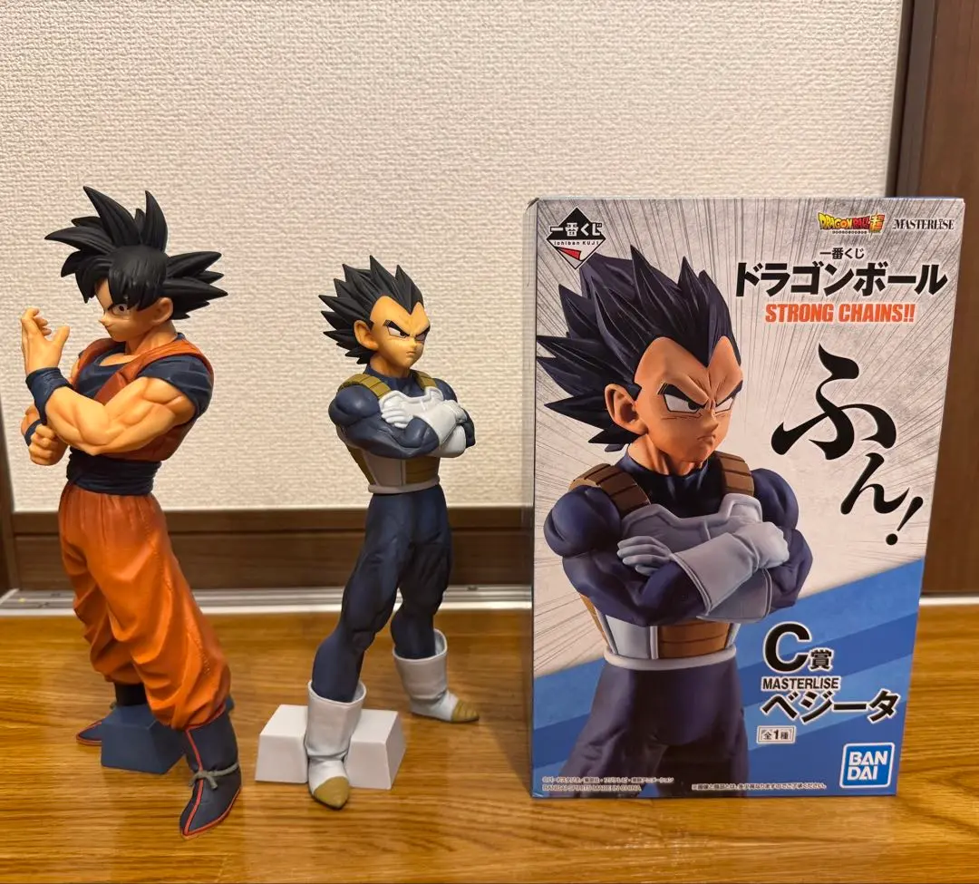 バンダイ社製ドラゴンボール フィギュア ストロングチェインズ 悟空 クリリン 一番くじ ドラゴンボール STRONG CHAINS!!｜一番くじ倶楽部