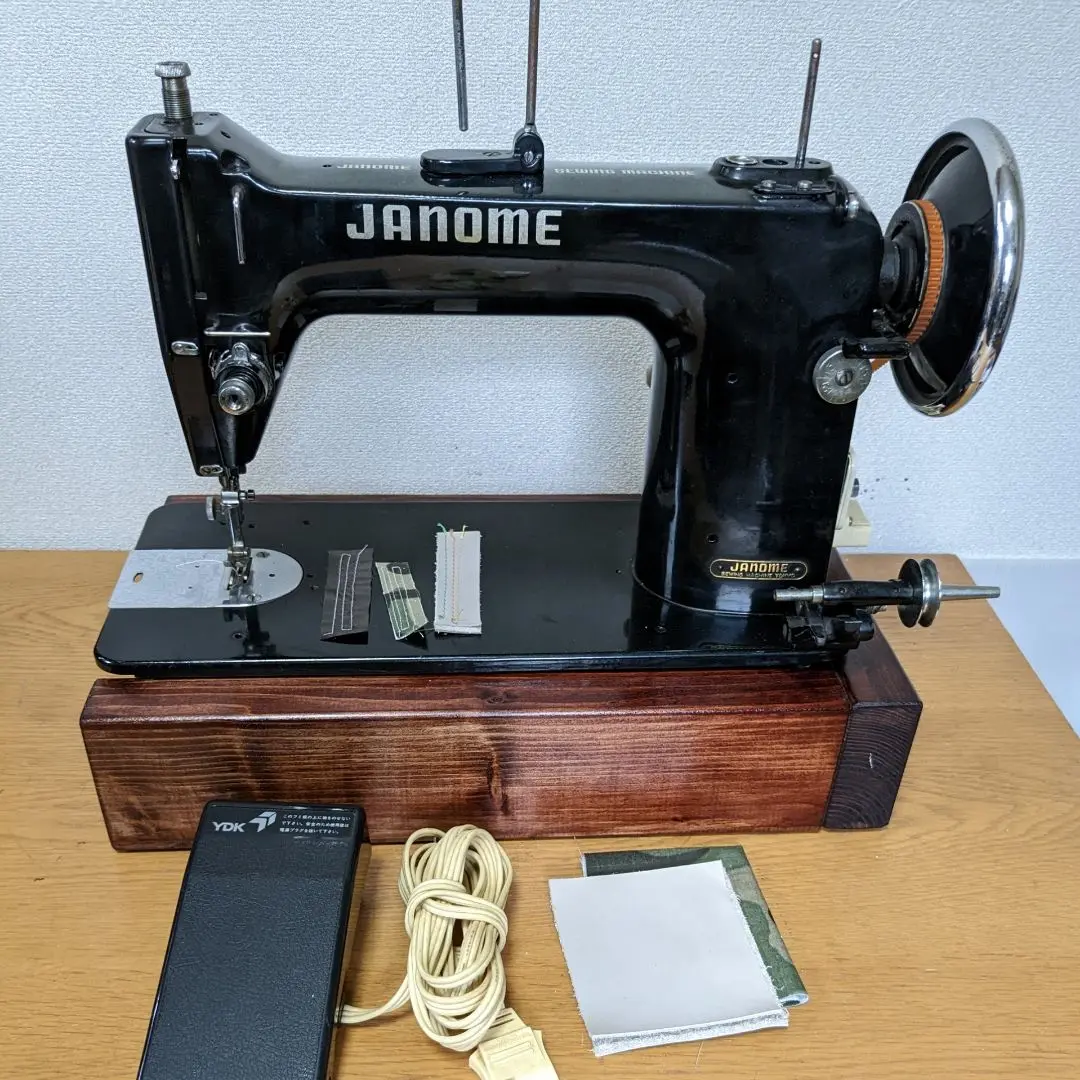 JANOMEミシン　革縫い　モーター付　職業　工業　美品　アンティーク m58021902232_1.jpg?1712568610
