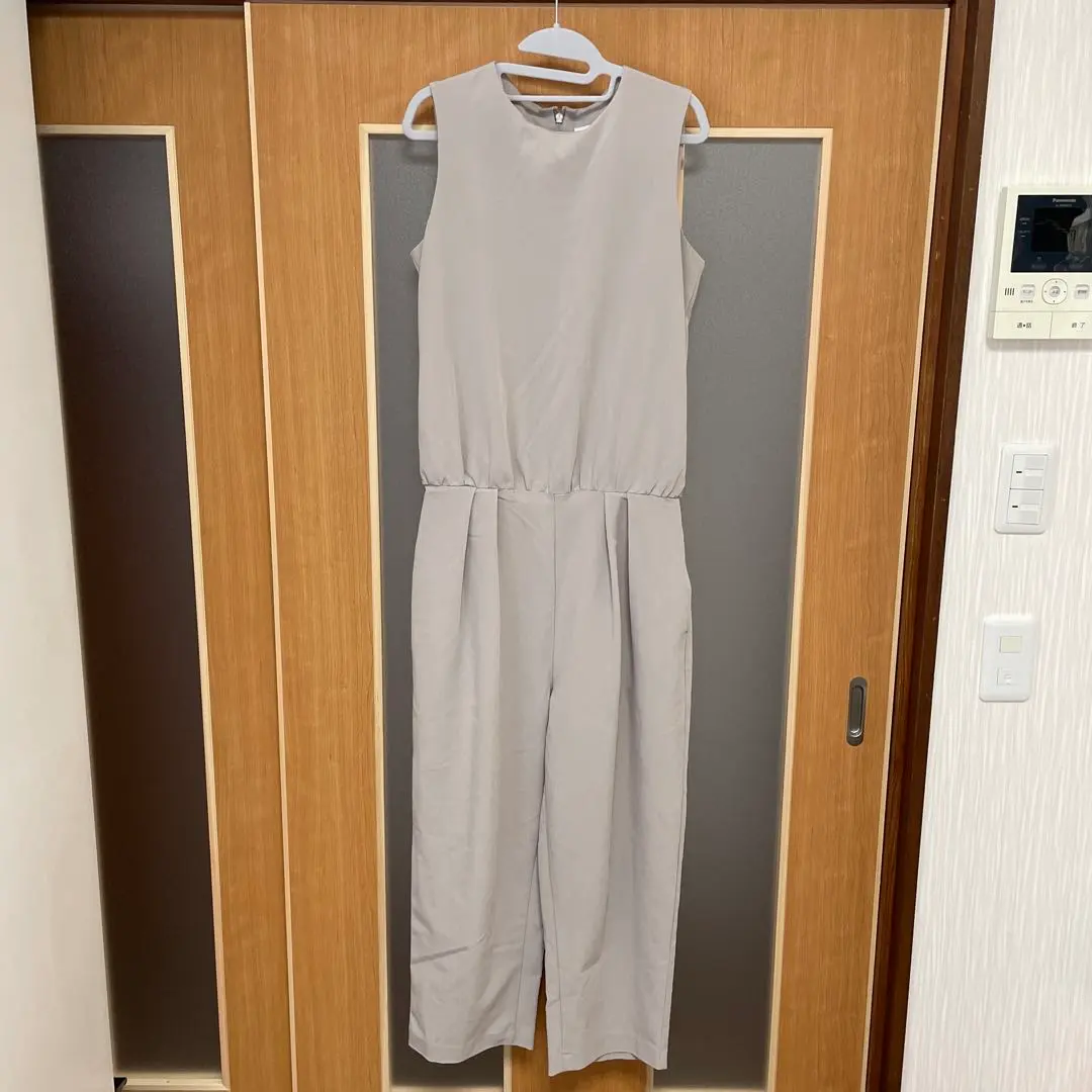 思維空間 連身褲 連身衣 圓領 無袖 的縮圖