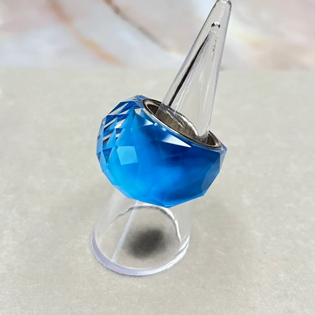 SWAROVSKI スワロフスキー リング グラデーションブルー 14号 宝石箱のような、ブルーのグラデーションリング！スワロフスキー
