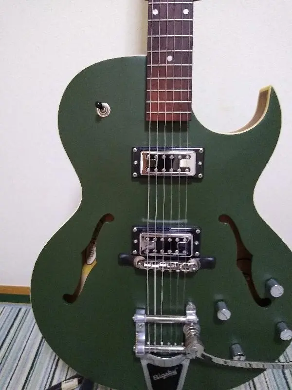 ☆The Loar LH-700 アーチトップギター フルアコ 極上 美品調整済 LH-700-VS — The Loar Mandolins & Archtops