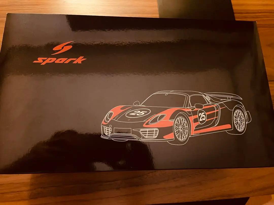 Spark 1/18 保時捷 918 Weissach Spark 的縮圖