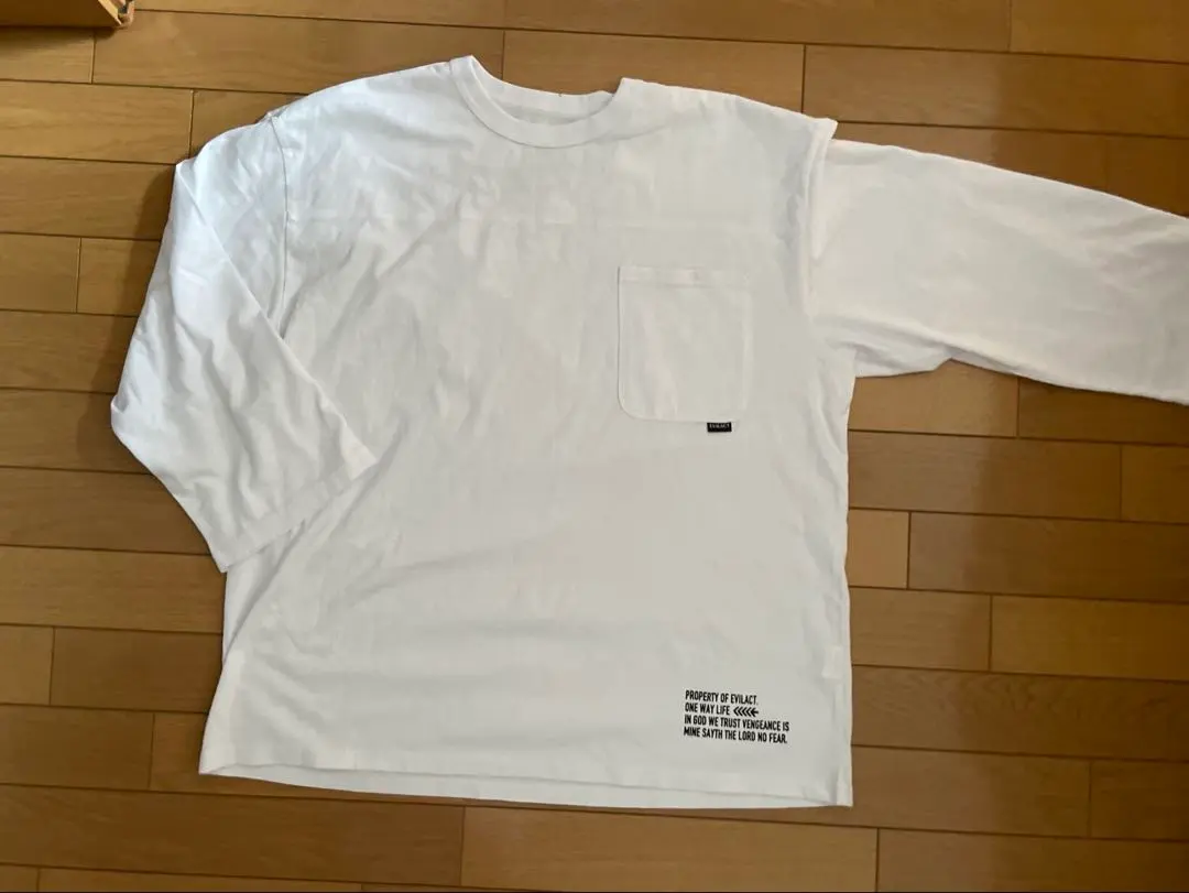 Thumbnail of EVILACT XL Three-Quarter Sleeve T-shirt with Print