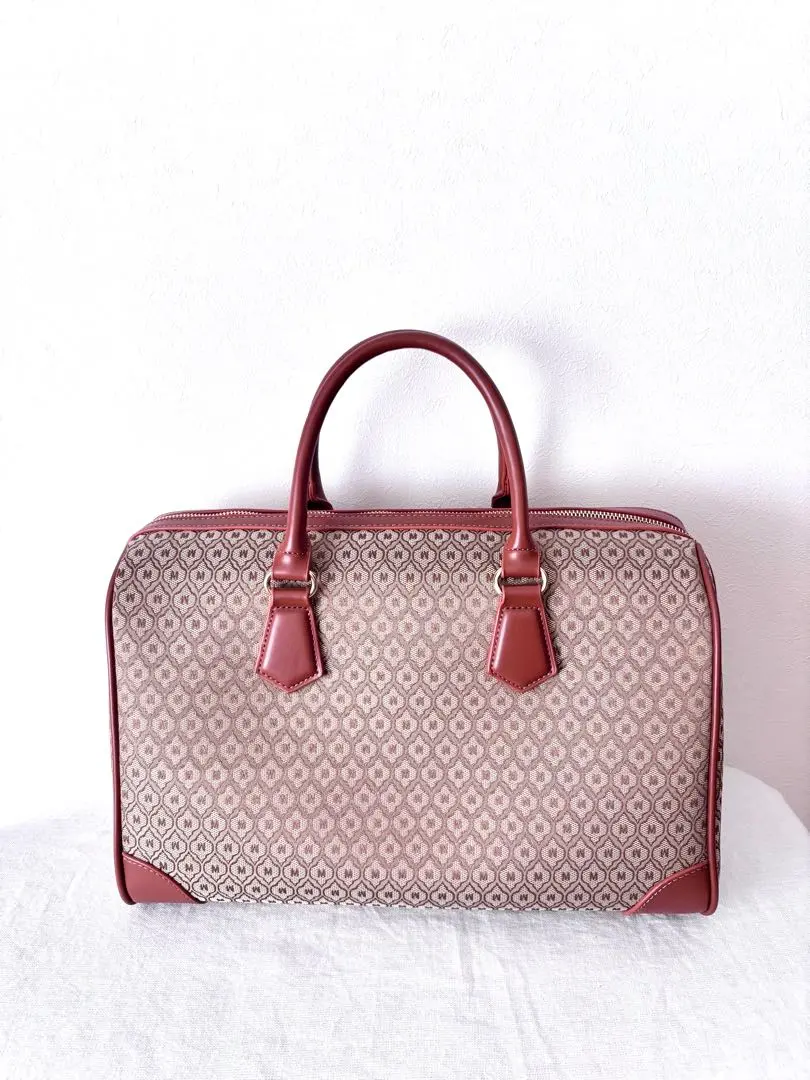 【さあ様】MOUSSY MONOGRAM BOSTON バッグ L ベージュ MOUSSY（マウジー）の「MONOGRAM BOSTON バッグ(L)（ボストン