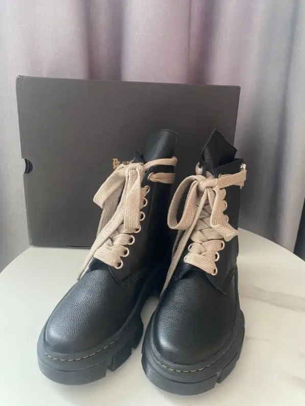 Rick Owens x Dr.Martens ブーツ　26センチ Rick Owens×Dr.Martens】コラボブーツ第二弾が12月3日(土)0時