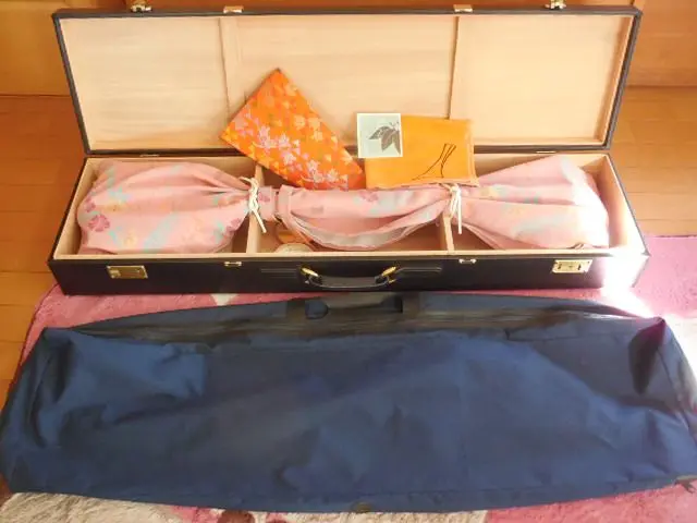 紅木 地唄 三味線 桐箱その他道具付き （三味線の中古フリマ