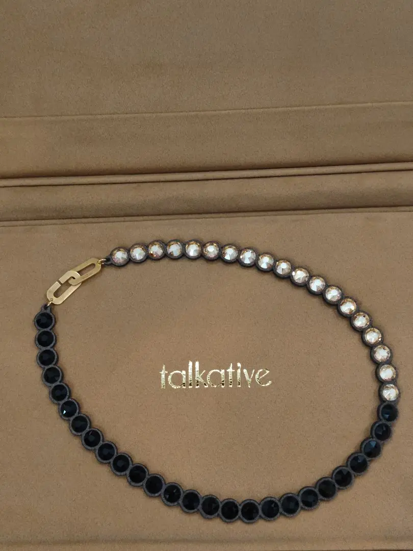 talkative Banquet トーカティブ バンケットVネック トーカティブ バンケット talkative Banquet *ネックレス