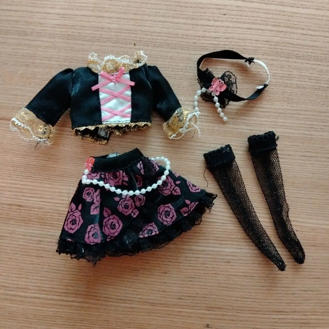 初代リカちゃん　アウトフィット　網タイツ　レア 2025年最新】リカちゃん網タイツの人気アイテム - メルカリ