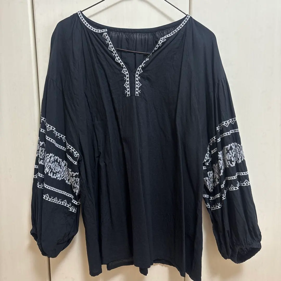 Thumbnail of Black Embroidered Balloon Sleeve Blouse Shirt