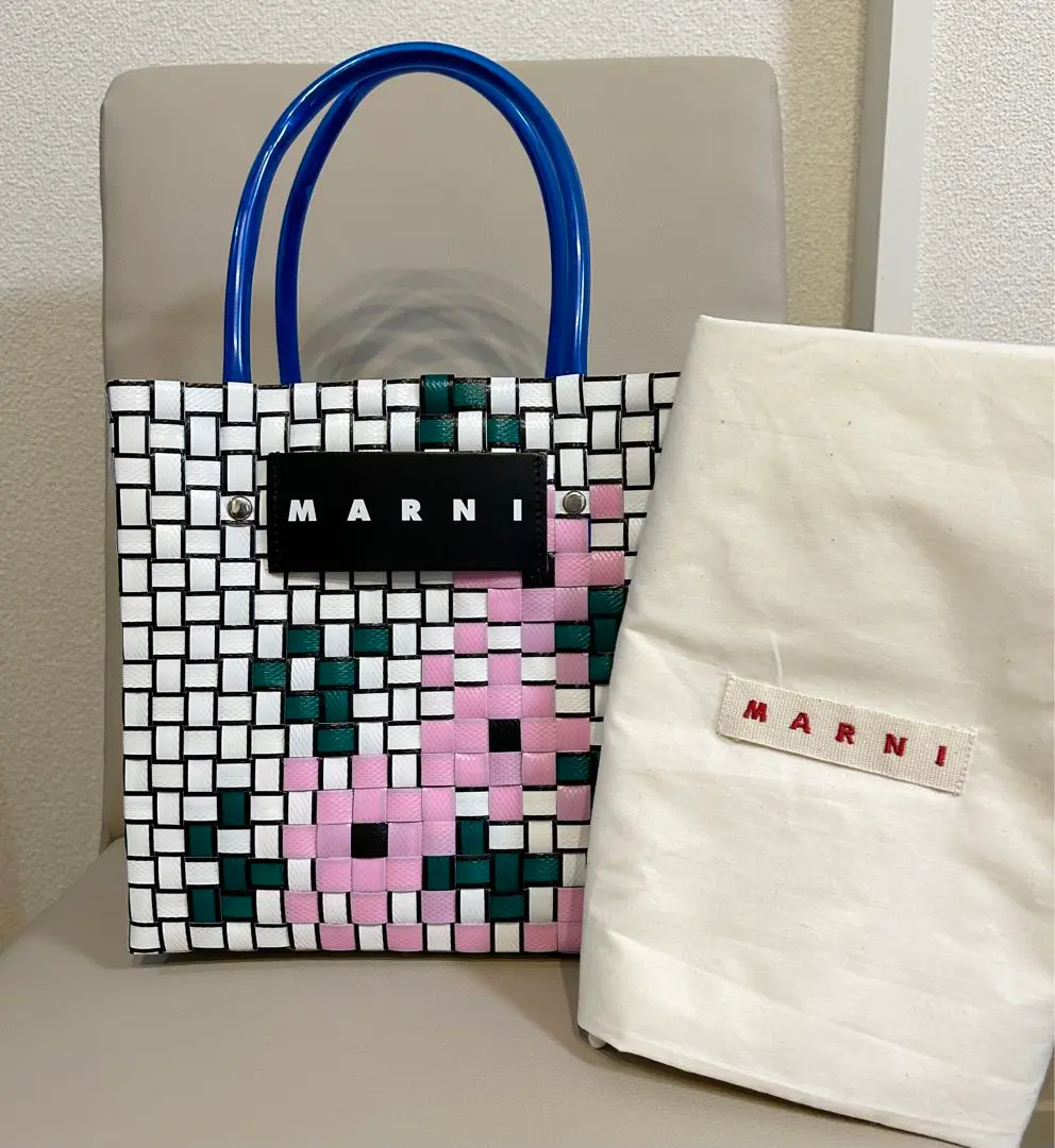 2025年最新】marni flower cafe 巾着の人気アイテム - メルカリ