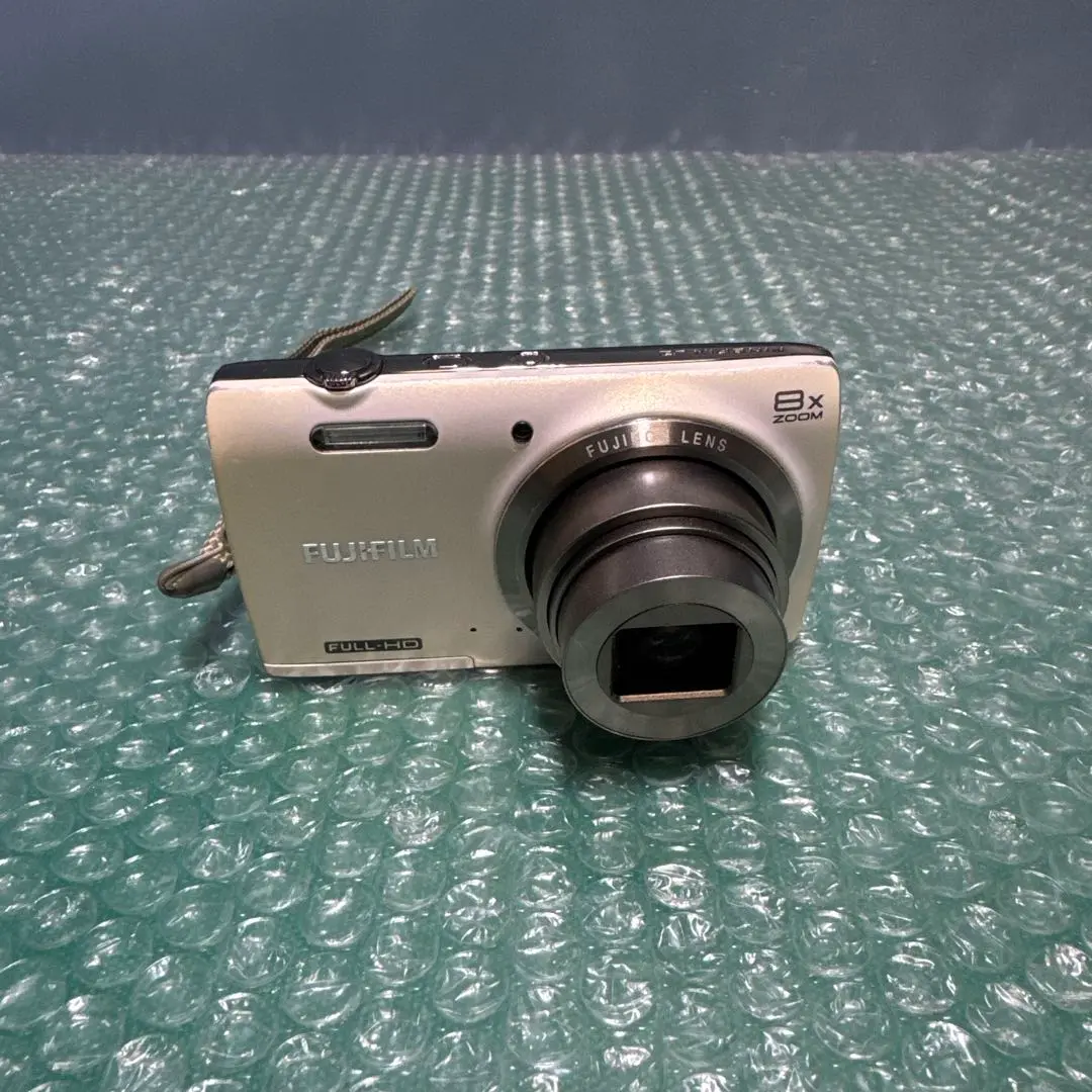 【中古品】FUJIFILM デジタルカメラ「FinePix JZ700」 FX-JZ700S｜FUJIFILM デジタルカメラ FinePix JZ700S 光学8倍