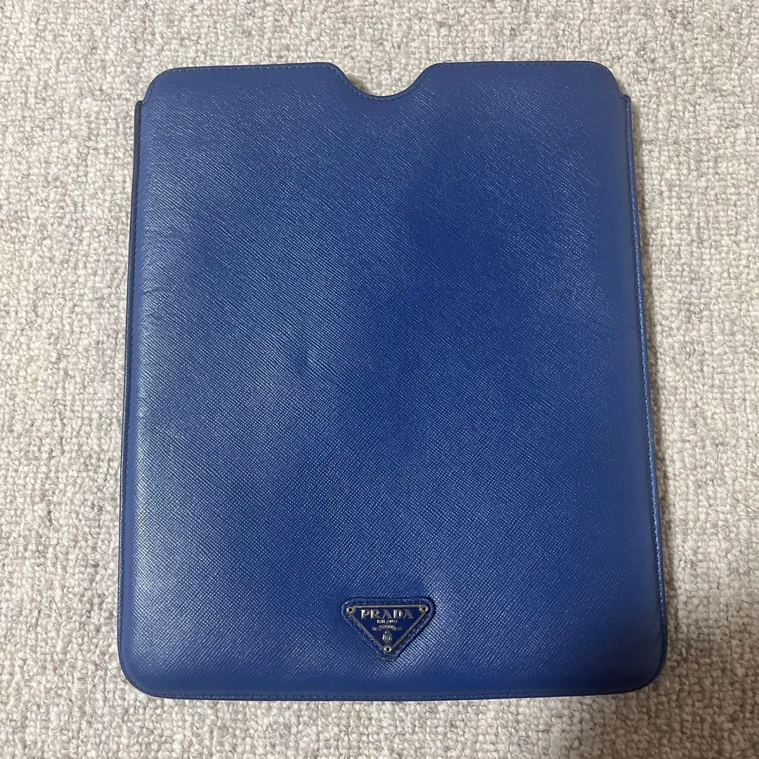希少 PRADA プラダ iPad ケース サフィアーノ レザー タブレット m58437852510_1.jpg?1741961473