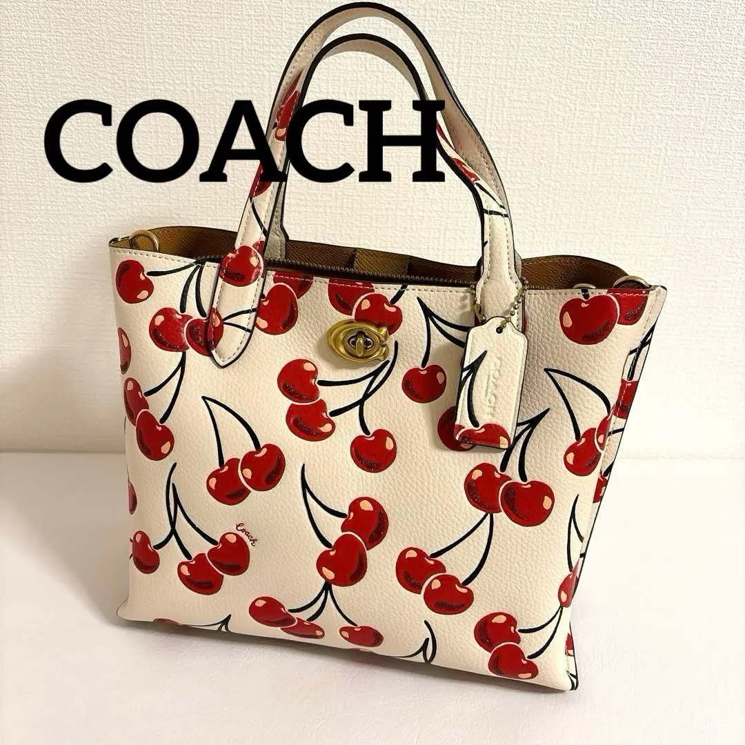 未使用級✨COACH ウィロウ トート 24 ウィズ 2way チェリー バッグ COACH（コーチ）の「ウィロウ トート 24 ウィズ チェリー プリント