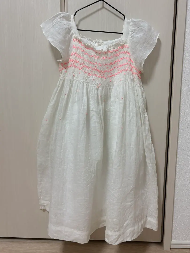 Thumbnail of Bonpoint 2021SS Smocking Embroidered Linen Dress 6A