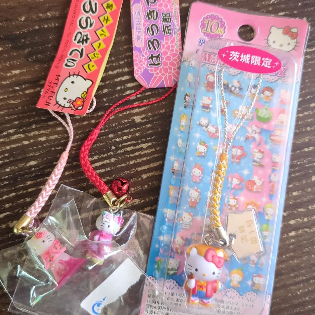 Thumbnail of Hello Kitty Netsuke: Red Fuji & Kyoto Maiko & Ibaraki Mito - Bundle