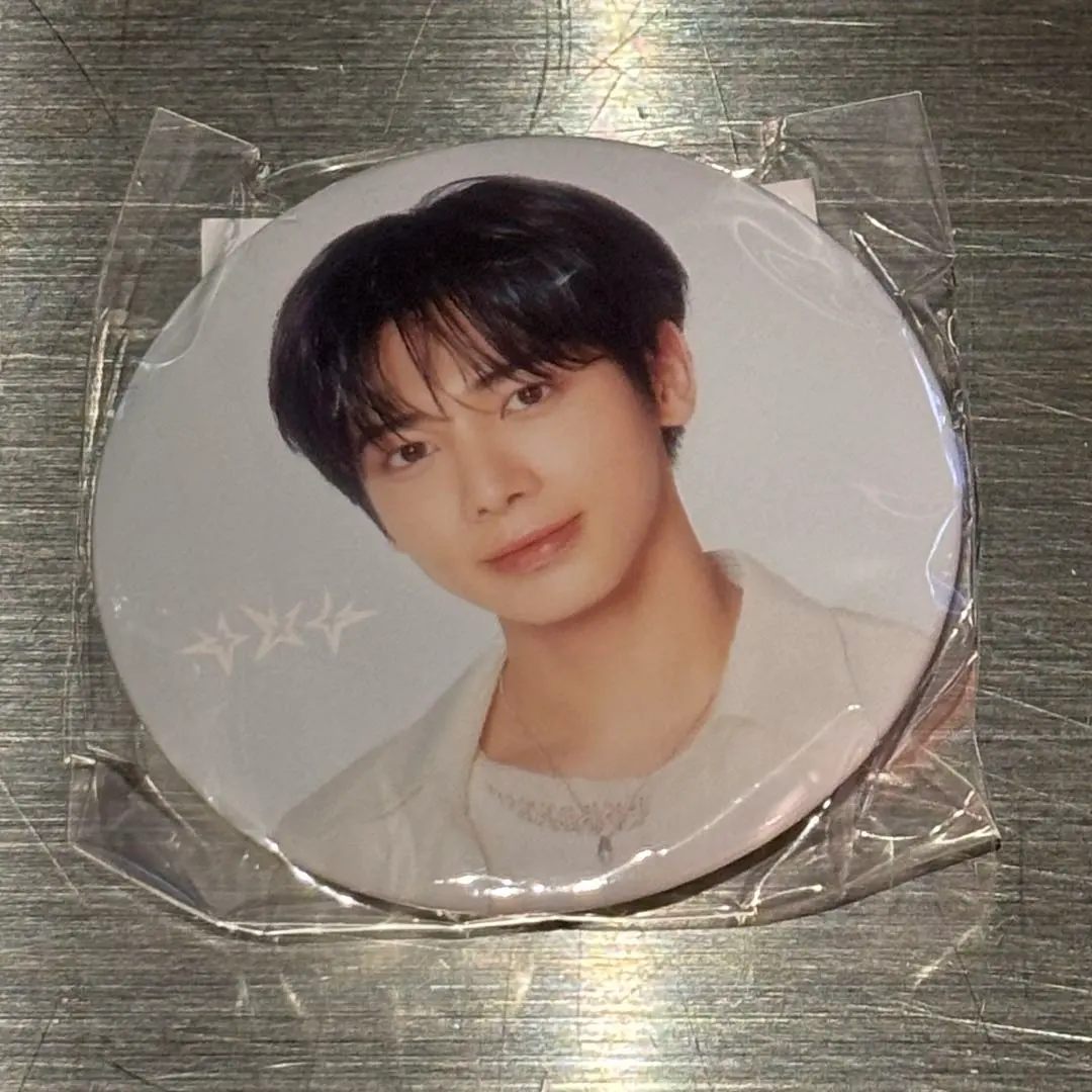 Thumbnail of Taehyun TXT starkissed pop-up can badge