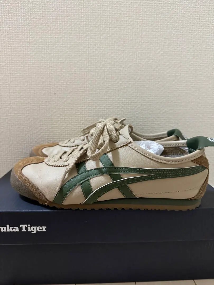 Thumbnail of Onitsuka Tiger MEXICO66