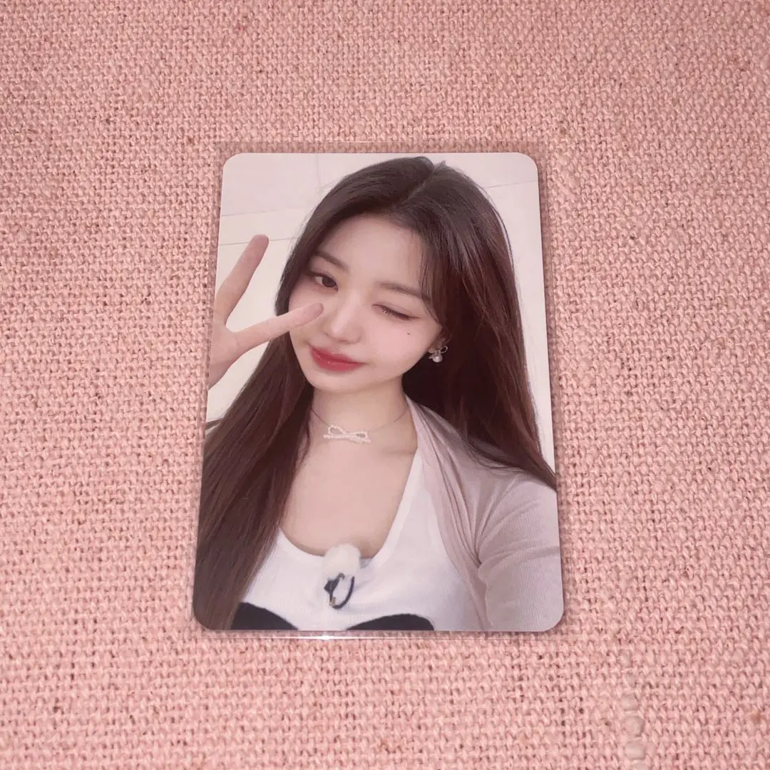 Thumbnail of IVE Wonyoung minive popup trading card Hug Bag