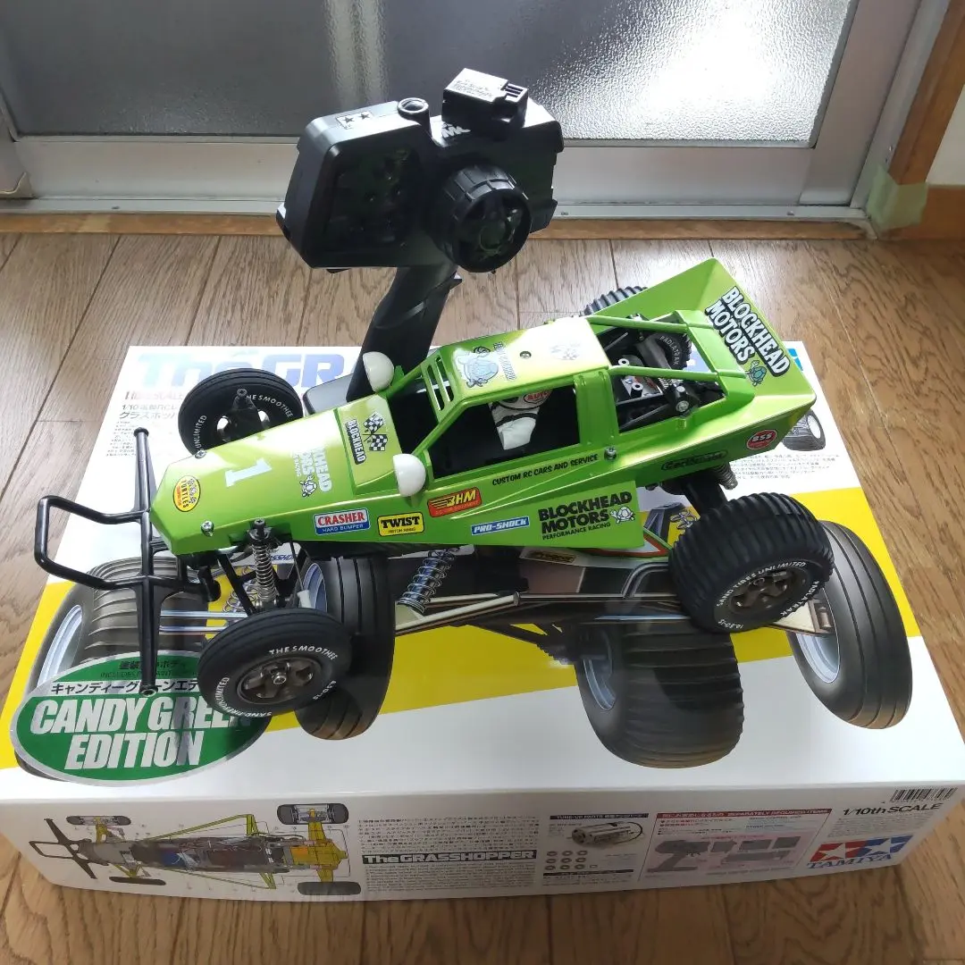 みんな大好き　タミヤグラスホッパー　キャンディーグリーンエディション　【限定色】 タミヤ RC特別企画商品 1/10RC グラスホッパー (2005