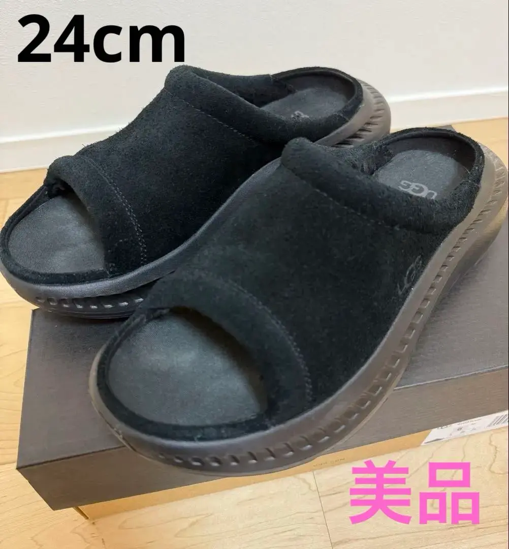 UGG アグ サンダル CA805 V2 SLIDE スライド　24cm UGG】M CA805 V2 SLIDE（スニーカー）｜UGG（アグ