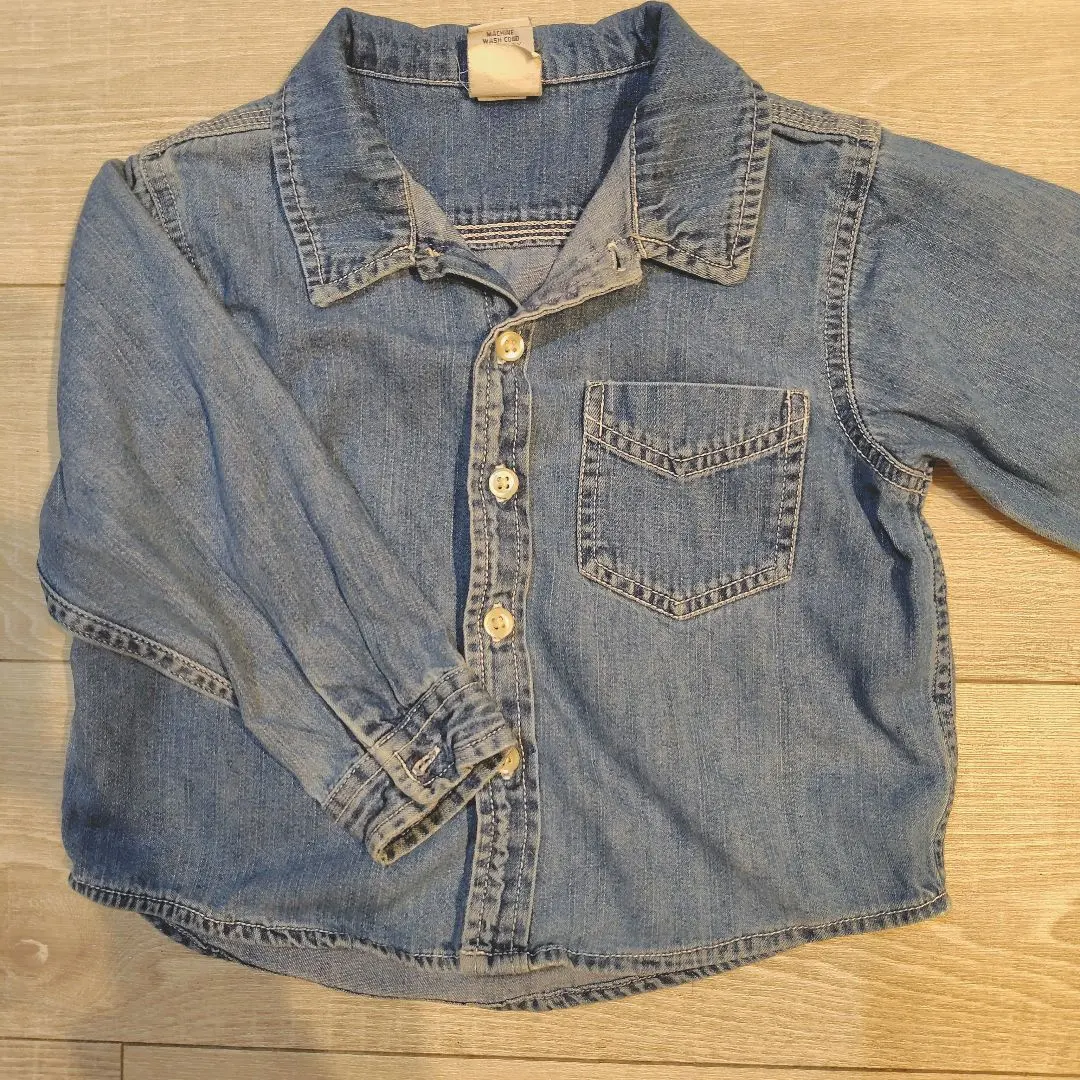 Thumbnail of Baby GAP denim shirt, 90cm-95cm