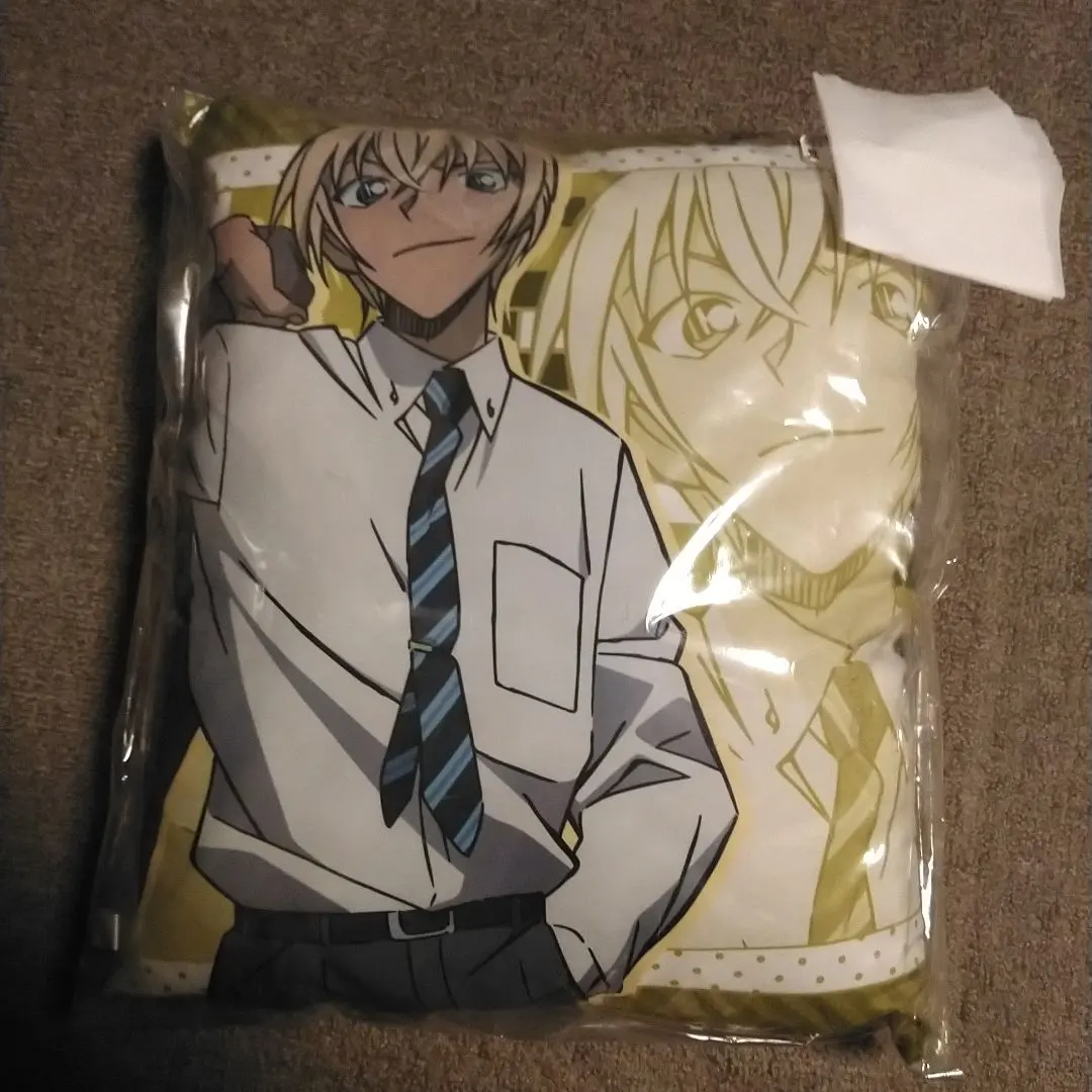 安室 赤井 抱枕 的縮圖