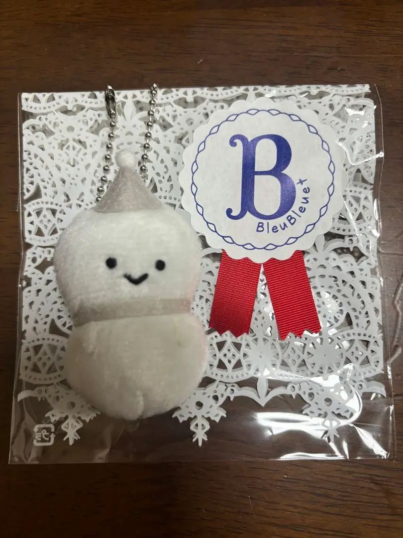 三角帽子とマフラーをしたキュートなゆきだるま♪ 「なかよし