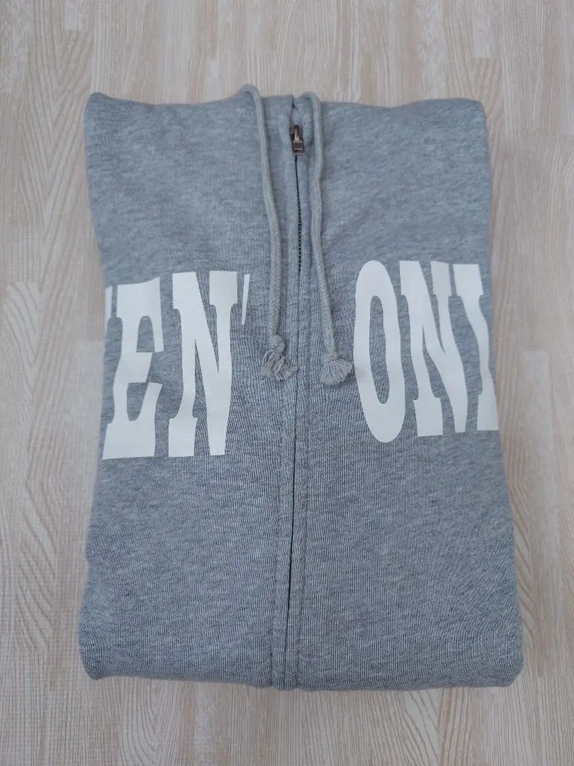 ワンエン　パーカー　グレー　ハピホリ　ONE N’ ONLY m41363844456_1.jpg?1745450539