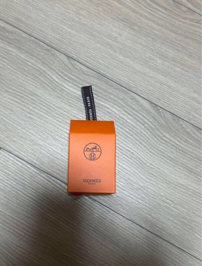 値下◎ HERMESOUDALEZANエルメッセンスウードアルザン香水100nl オー ド パルファム 《ウード・アルザン》 - 100 ml | Hermès