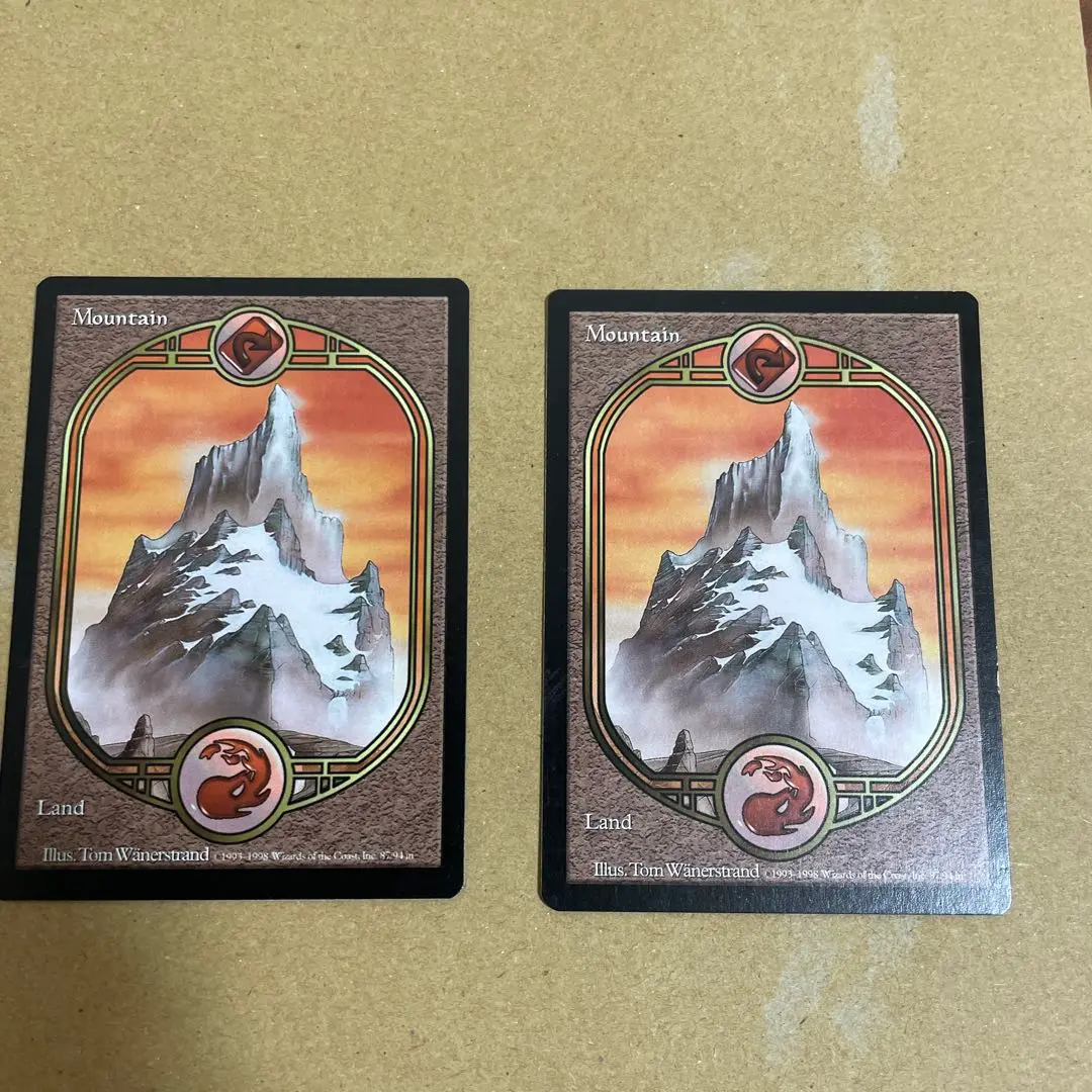 MTG　基本土地　アングルード　山　12枚　B 2025年最新】アングルード 山の人気アイテム - メルカリ