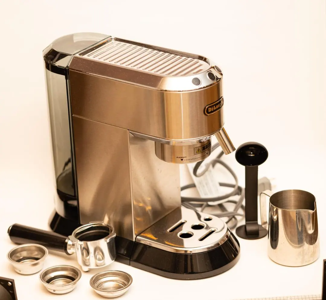 EC680M De'Longhi Dedica 意式濃縮咖啡/卡布奇諾機 的縮圖