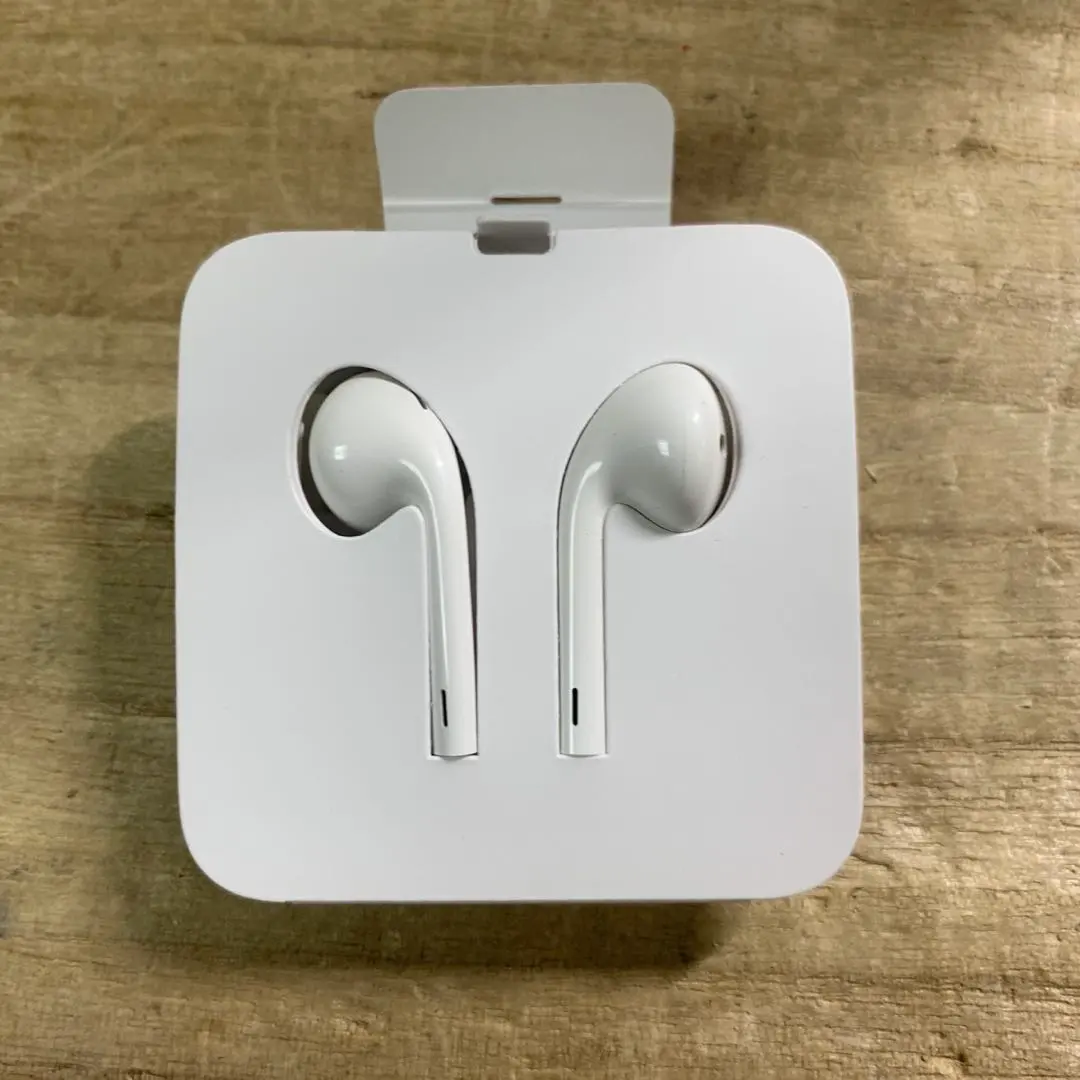 Thumbnail of Apple Lightning EarPods